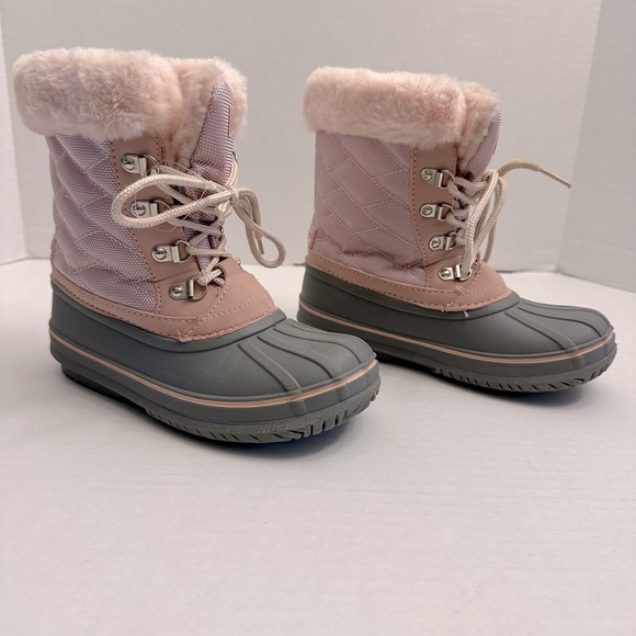 London Fog Other - London Fog Snow Girls Boot Size 1 Faux Fur lines completely waterproof